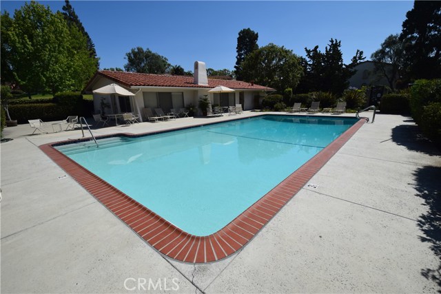 29 Via Granada, Rolling Hills Estates, California 90274, 3 Bedrooms Bedrooms, ,3 BathroomsBathrooms,Residential,Sold,Via Granada,SB17161275