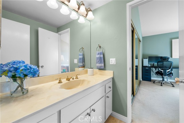 2510 Voorhees Avenue, Redondo Beach, California 90278, 2 Bedrooms Bedrooms, ,1 BathroomBathrooms,Residential,Sold,Voorhees,SB21140312