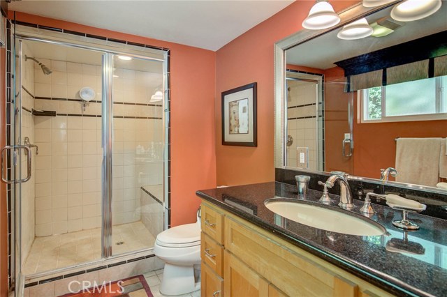 590 33rd Street, Manhattan Beach, California 90266, 3 Bedrooms Bedrooms, ,2 BathroomsBathrooms,Residential,Sold,33rd,SB19174873