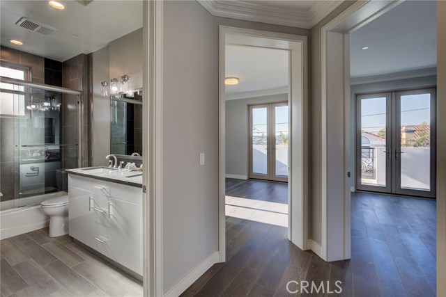 1802 Pullman Lane, Redondo Beach, California 90278, 4 Bedrooms Bedrooms, ,3 BathroomsBathrooms,Residential,Sold,Pullman,PV18085899