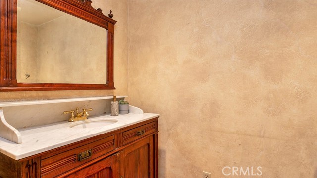 4 Bed Home for Sale in Encino, California