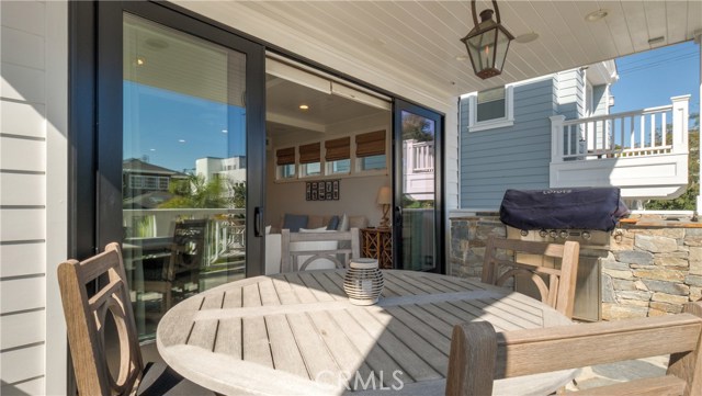 549 3rd Street, Manhattan Beach, California 90266, 5 Bedrooms Bedrooms, ,5 BathroomsBathrooms,Residential,Sold,3rd,SB21052350
