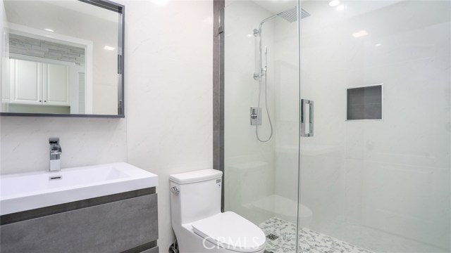 630 Meyer Lane, Redondo Beach, California 90278, 3 Bedrooms Bedrooms, ,3 BathroomsBathrooms,Residential,Sold,Meyer,PV20085973