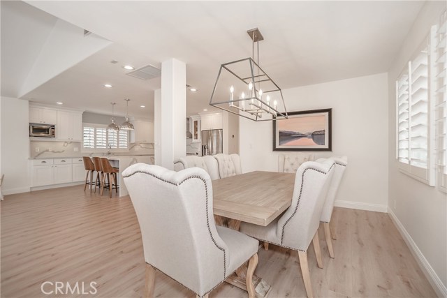 702 Juanita Avenue, Redondo Beach, California 90277, 4 Bedrooms Bedrooms, ,3 BathroomsBathrooms,Residential,Sold,Juanita,PW20121248