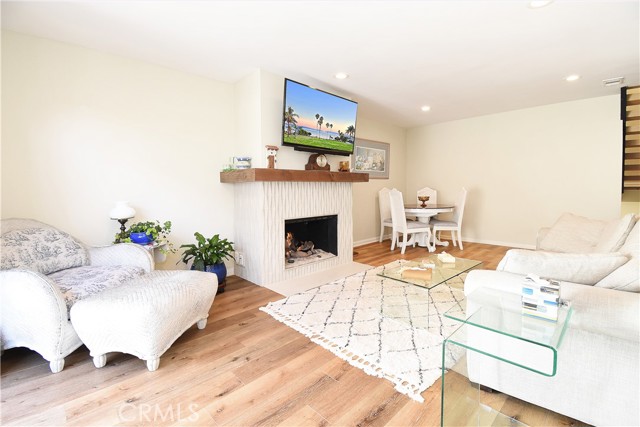 1140 Manhattan Beach Boulevard, Manhattan Beach, California 90266, 2 Bedrooms Bedrooms, ,3 BathroomsBathrooms,Residential,Sold,Manhattan Beach,SB21036355