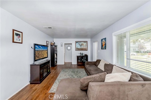 1202 Firmona Avenue, Redondo Beach, California 90278, 3 Bedrooms Bedrooms, ,2 BathroomsBathrooms,Residential,Sold,Firmona,SB20101809