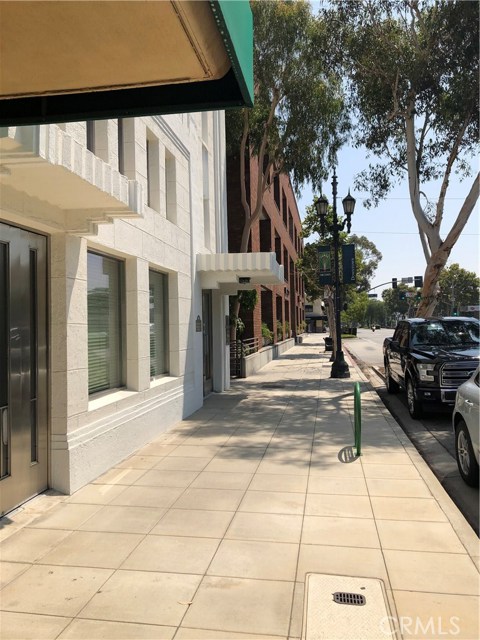 Huntington, ,Commercial Rent,For Sale,Huntington,CV20170322