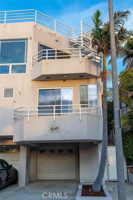 226 Manhattan Avenue, Hermosa Beach, California 90254, 2 Bedrooms Bedrooms, ,1 BathroomBathrooms,Residential,Sold,Manhattan,SB20027398