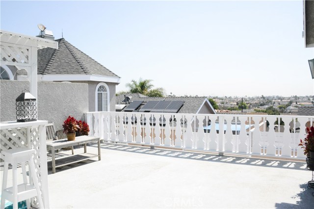 1811 Pullman Lane, Redondo Beach, California 90278, 4 Bedrooms Bedrooms, ,3 BathroomsBathrooms,Residential,Sold,Pullman,SB17154778
