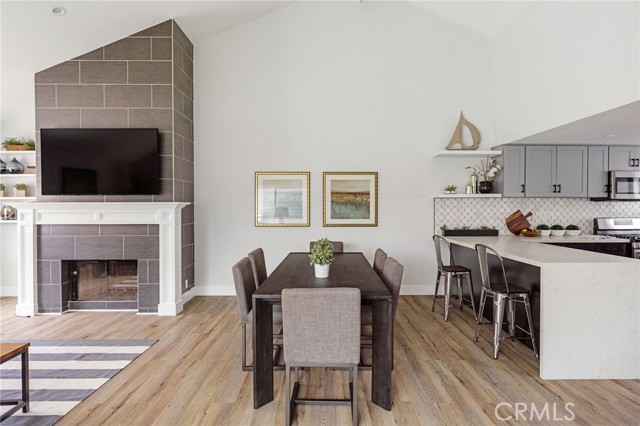 2704 Carnegie Lane, Redondo Beach, California 90278, 3 Bedrooms Bedrooms, ,1 BathroomBathrooms,Residential,Sold,Carnegie,SB21024689