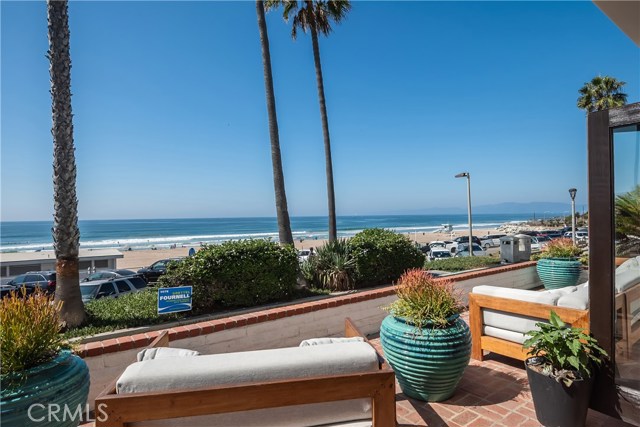 4216 The Strand, Manhattan Beach, California 90266, 5 Bedrooms Bedrooms, ,6 BathroomsBathrooms,Residential,Sold,The Strand,SB20211856