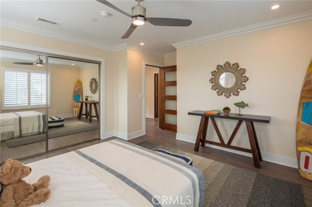 3208 Pacific Avenue, Manhattan Beach, California 90266, 4 Bedrooms Bedrooms, ,3 BathroomsBathrooms,Residential,Sold,Pacific,SB18253050