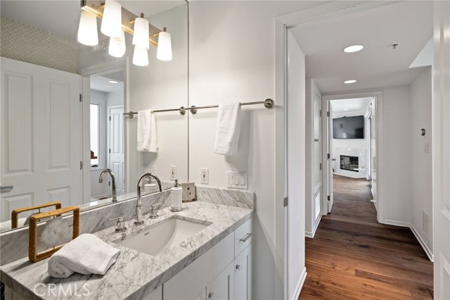 315 24th Street, Manhattan Beach, California 90266, 3 Bedrooms Bedrooms, ,3 BathroomsBathrooms,Residential,Sold,24th,SB20212174