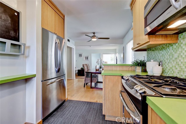 1738 Carver Street, Redondo Beach, California 90278, 3 Bedrooms Bedrooms, ,2 BathroomsBathrooms,Residential,Sold,Carver,SB18160548