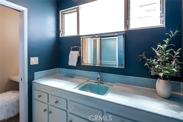 728 13th Street, Manhattan Beach, California 90266, 3 Bedrooms Bedrooms, ,2 BathroomsBathrooms,Residential,Sold,13th,SB21113806