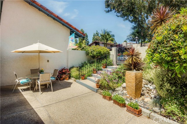 1813 Via Estudillo, Palos Verdes Estates, California 90274, 3 Bedrooms Bedrooms, ,1 BathroomBathrooms,Residential,Sold,Via Estudillo,PV17110729