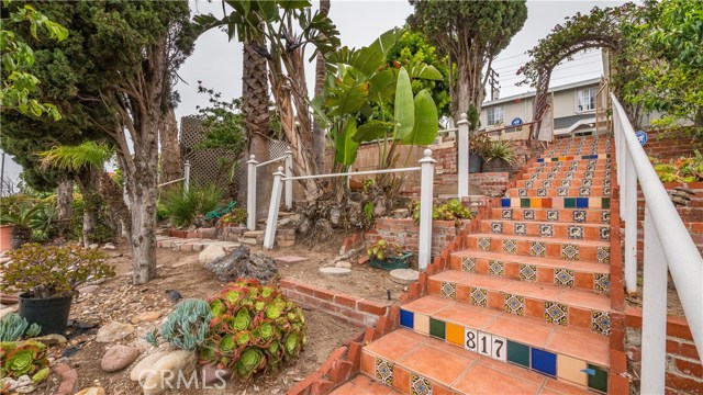 817 Anita Street, Redondo Beach, California 90278, 4 Bedrooms Bedrooms, ,2 BathroomsBathrooms,Residential,Sold,Anita,SB19130394