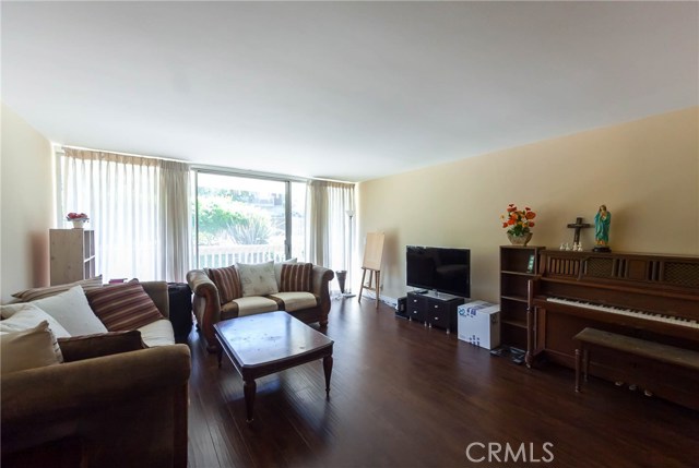 6542 Ocean Crest Drive, Rancho Palos Verdes, California 90275, 2 Bedrooms Bedrooms, ,2 BathroomsBathrooms,Residential,Sold,Ocean Crest,SB17094288