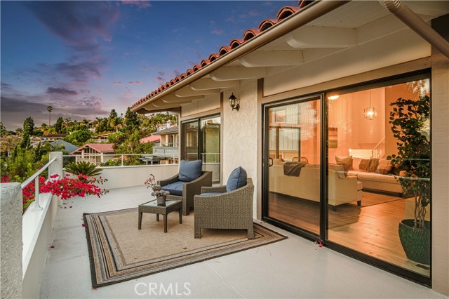 1908 Via Estudillo, Palos Verdes Estates, California 90274, 5 Bedrooms Bedrooms, ,4 BathroomsBathrooms,Residential,Sold,Via Estudillo,PV19246110