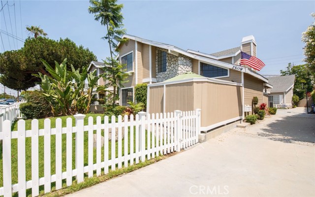 2509 Huntington Lane, Redondo Beach, California 90278, 3 Bedrooms Bedrooms, ,2 BathroomsBathrooms,Residential,Sold,Huntington,SB17171946