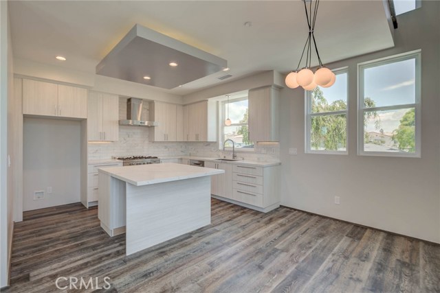 2707 Rockefeller Lane, Redondo Beach, California 90278, 4 Bedrooms Bedrooms, ,5 BathroomsBathrooms,Residential,Sold,Rockefeller,PV19136764