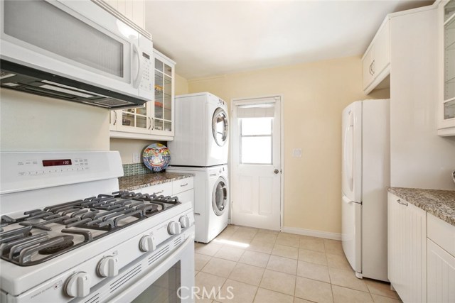 1900 Gates Avenue, Redondo Beach, California 90278, 3 Bedrooms Bedrooms, ,1 BathroomBathrooms,Residential,Sold,Gates,SB17065989