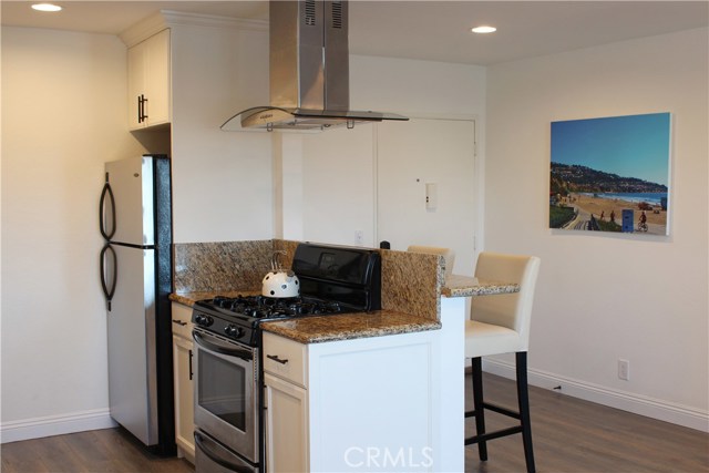 2411 Prospect Avenue, Hermosa Beach, California 90254, 1 Bedroom Bedrooms, ,1 BathroomBathrooms,Residential,Sold,Prospect,OC19126826