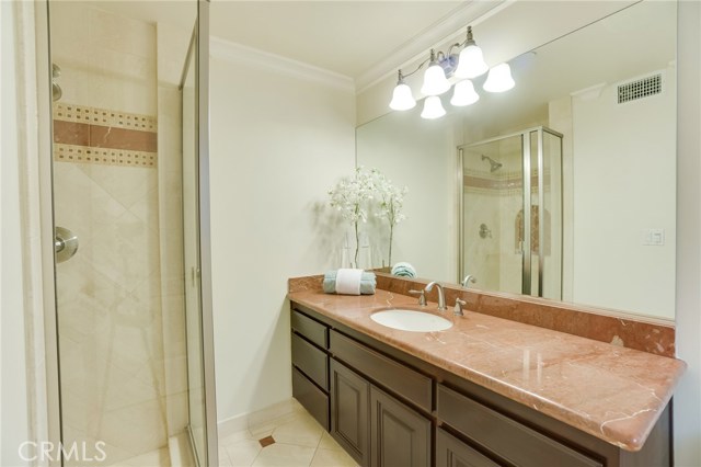 523 Lucia Avenue, Redondo Beach, California 90277, 4 Bedrooms Bedrooms, ,4 BathroomsBathrooms,Residential,Sold,Lucia,SB18107148