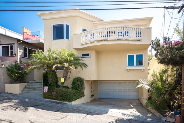 1220 Ocean Drive, Hermosa Beach, California 90254, 4 Bedrooms Bedrooms, ,3 BathroomsBathrooms,Residential,Sold,Ocean,SB17068697