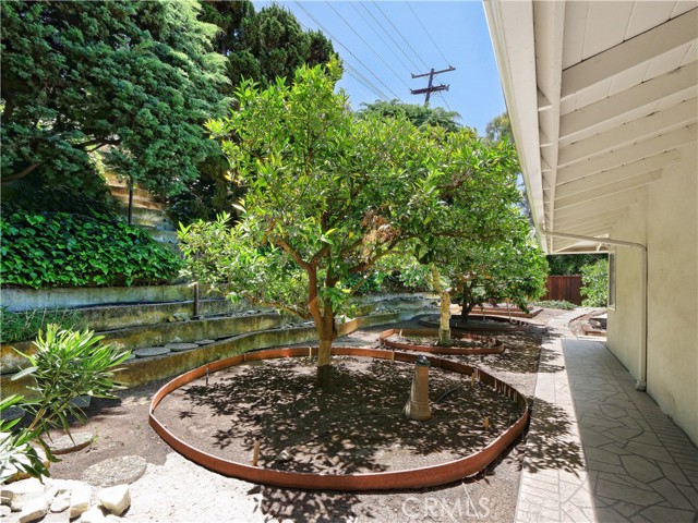 34 Deerhill Drive, Rolling Hills Estates, California 90274, 3 Bedrooms Bedrooms, ,3 BathroomsBathrooms,Residential,Sold,Deerhill,PV21123888