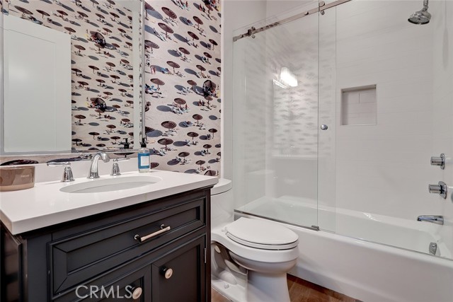 570 27th Street, Manhattan Beach, California 90266, 5 Bedrooms Bedrooms, ,4 BathroomsBathrooms,Residential,Sold,27th,SB21030922