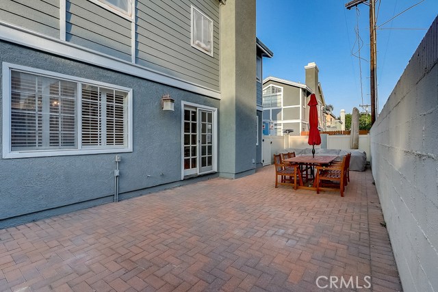 2104 Nelson Avenue, Redondo Beach, California 90278, 4 Bedrooms Bedrooms, ,3 BathroomsBathrooms,Residential,Sold,Nelson,SB20211994