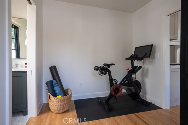 925 15th Place, Hermosa Beach, California 90254, 2 Bedrooms Bedrooms, ,1 BathroomBathrooms,Residential,Sold,15th,SB20221985