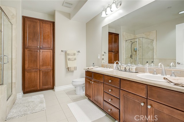2 Bed Home for Sale in Sherman Oaks, California