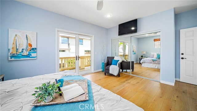 Upstairs bedroom