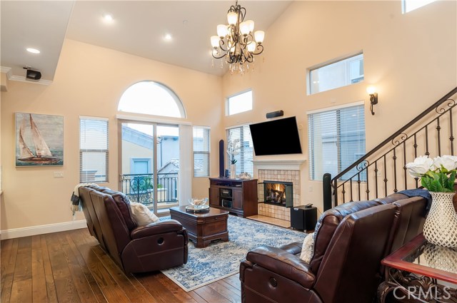 610 Juanita Avenue, Redondo Beach, California 90277, 4 Bedrooms Bedrooms, ,3 BathroomsBathrooms,Residential,Sold,Juanita,PV17121726