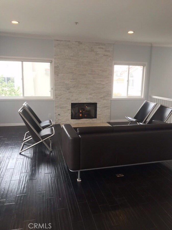 605 Lucia Avenue, Redondo Beach, California 90277, 4 Bedrooms Bedrooms, ,3 BathroomsBathrooms,Residential,Sold,Lucia,SB19087867