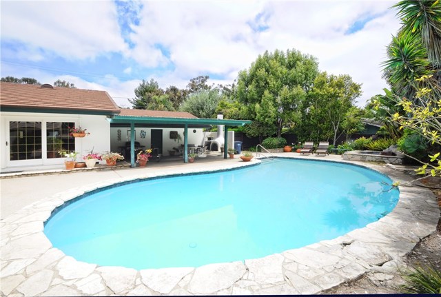 4712 Ferncreek Drive, Rolling Hills Estates, California 90274, 4 Bedrooms Bedrooms, ,3 BathroomsBathrooms,Residential,Sold,Ferncreek,SB19136084