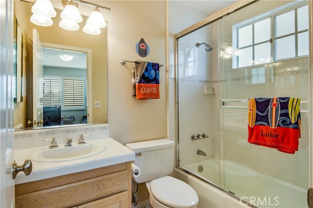 1109 Valley Drive, Hermosa Beach, California 90254, 2 Bedrooms Bedrooms, ,2 BathroomsBathrooms,Residential,Sold,Valley,SB17110855