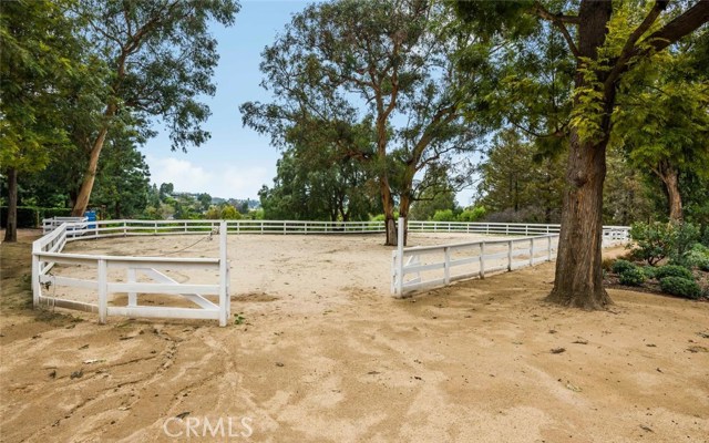 10 Johns Canyon Road, Rolling Hills, California 90274, 7 Bedrooms Bedrooms, ,8 BathroomsBathrooms,Residential,Sold,Johns Canyon,PV17051663