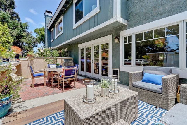 Outdoor Patio overlooking Greenbelt