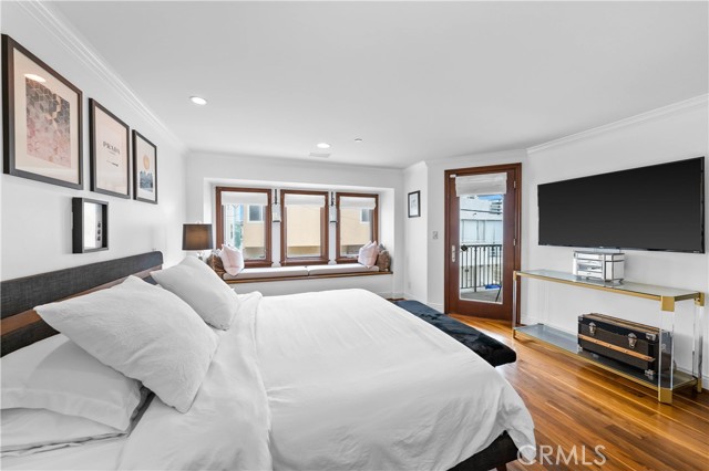 333 21st Place, Manhattan Beach, California 90266, 3 Bedrooms Bedrooms, ,3 BathroomsBathrooms,Residential,Sold,21st,SB21154619