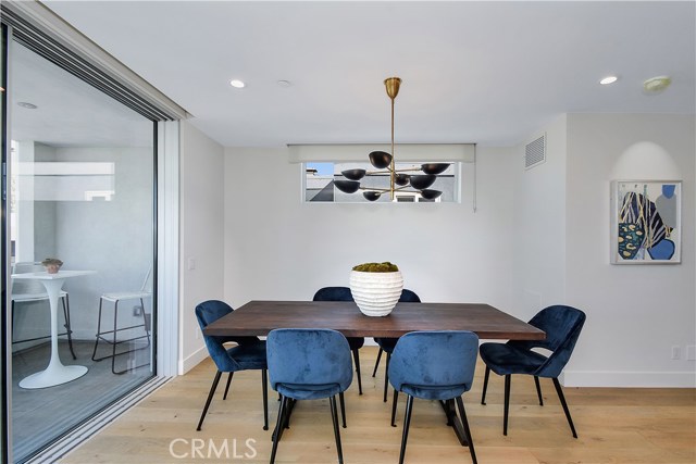 222 1st Place, Manhattan Beach, California 90266, 3 Bedrooms Bedrooms, ,3 BathroomsBathrooms,Residential,Sold,1st,SB19222616