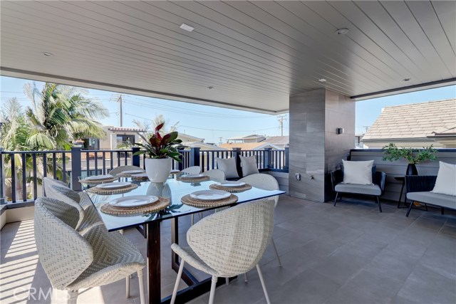 436 27th Street, Manhattan Beach, California 90266, 4 Bedrooms Bedrooms, ,4 BathroomsBathrooms,Residential,Sold,27th,SB19108994