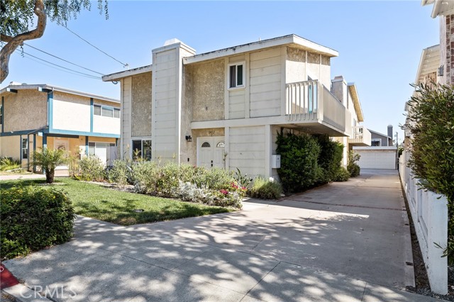 2412 Grant Avenue, Redondo Beach, California 90278, 2 Bedrooms Bedrooms, ,1 BathroomBathrooms,Residential,Sold,Grant,SB21130247