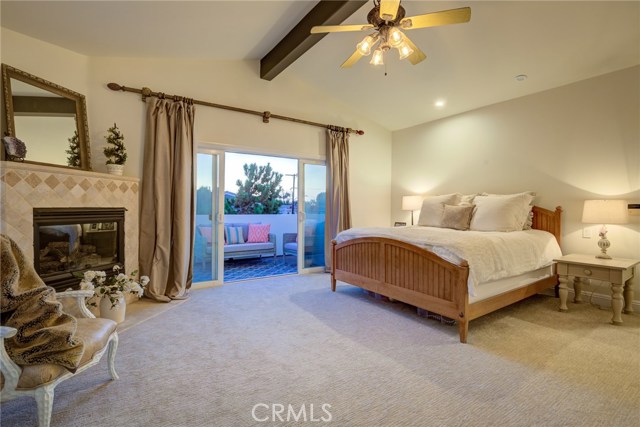 1144 9th Street, Hermosa Beach, California 90254, 5 Bedrooms Bedrooms, ,4 BathroomsBathrooms,Residential,Sold,9th,SB19216948