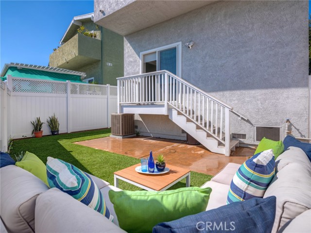 1528 Wollacott Street, Redondo Beach, California 90278, 3 Bedrooms Bedrooms, ,2 BathroomsBathrooms,Residential,Sold,Wollacott,SB19248290