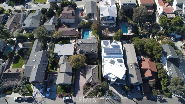 522 24th Place, Hermosa Beach, California 90254, 3 Bedrooms Bedrooms, ,3 BathroomsBathrooms,Residential,Sold,24th Place,SB18039832