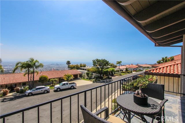 3528 Newridge Drive, Rancho Palos Verdes, California 90275, 4 Bedrooms Bedrooms, ,3 BathroomsBathrooms,Residential,Sold,Newridge,PW18107604