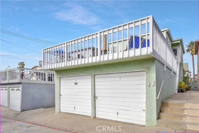 320 27th Street, Hermosa Beach, California 90254, ,Residential Income,Sold,27th,SB20240088